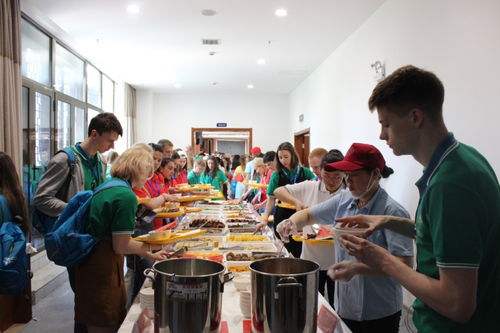 饮食服务集团为中俄 长江 伏尔加河 青年论坛提供餐饮保障服务